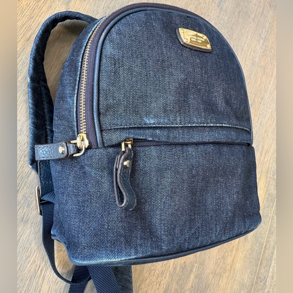 MICHAEL KORS Mini Denim Backpack - Picture 2 of 9